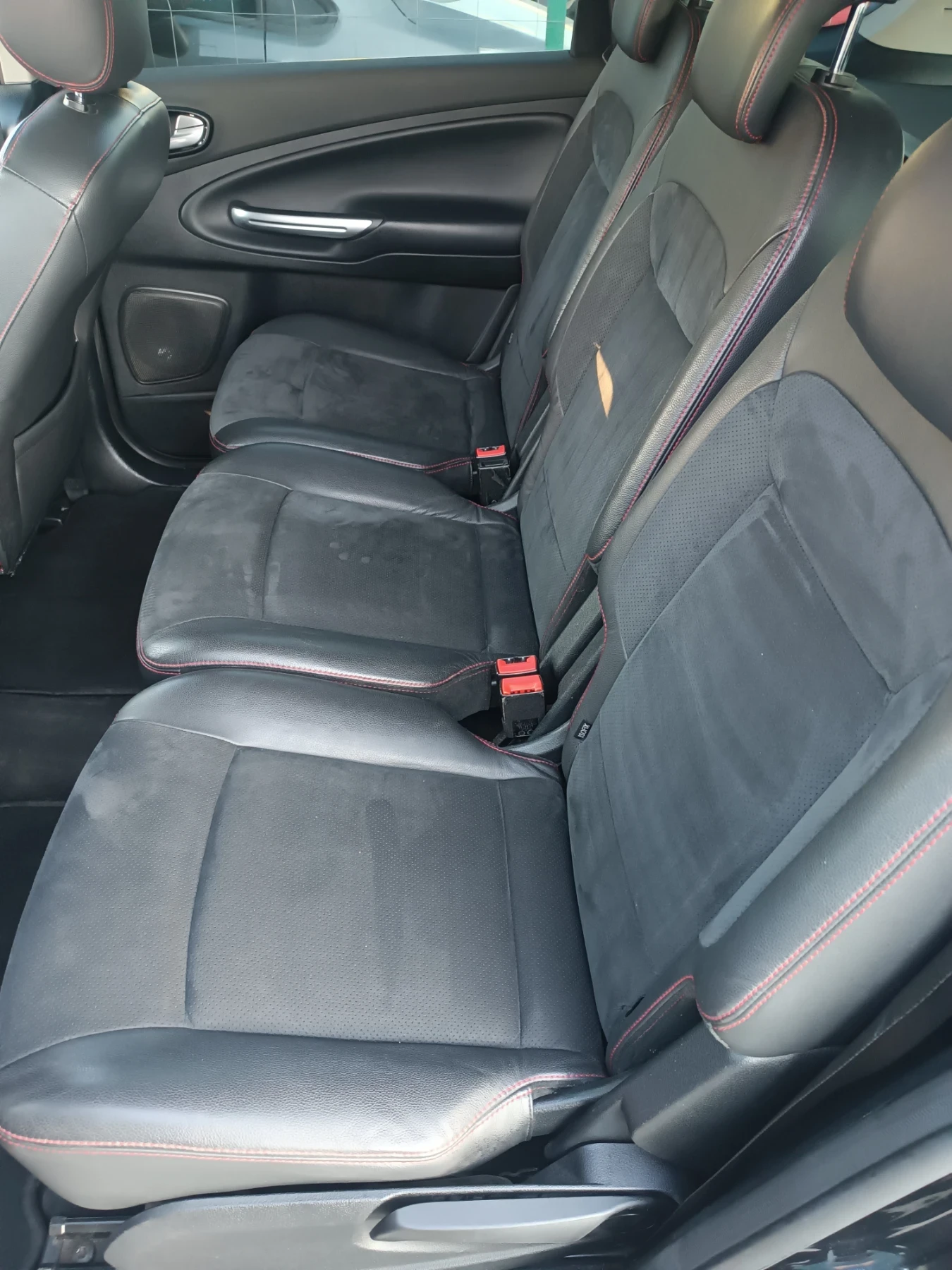 Ford S-Max 2, 2 tDCi, TITANIUM, FULL, ЛИЗИНГ , снимка 12 - Автомобили и джипове - 54568537