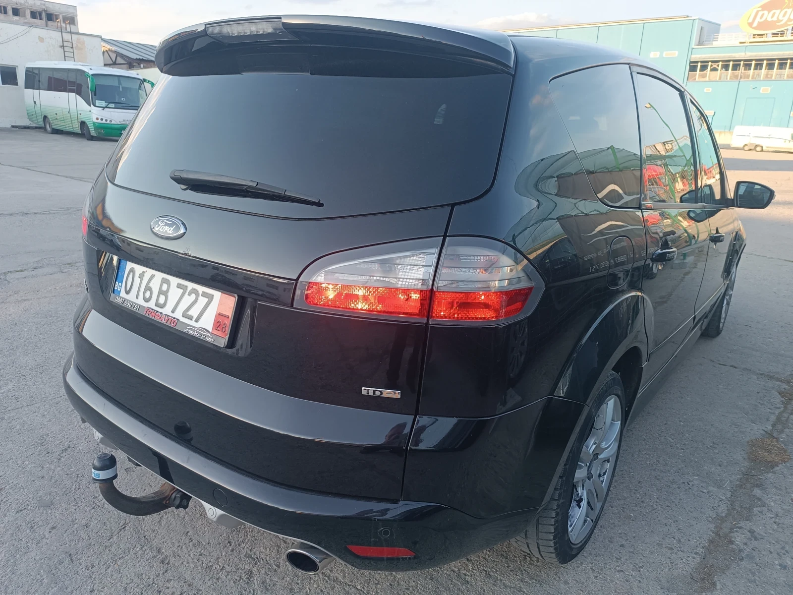 Ford S-Max 2, 2 tDCi, TITANIUM, FULL, ЛИЗИНГ , снимка 4 - Автомобили и джипове - 54568537