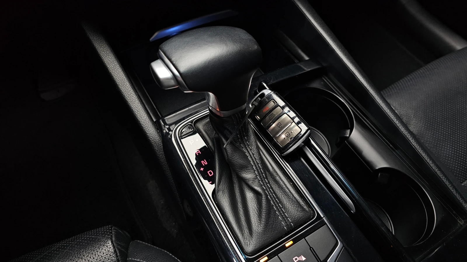 Kia K7 3.0* Luxury* Navi* Camera* LPG, снимка 9 - Автомобили и джипове - 54594651