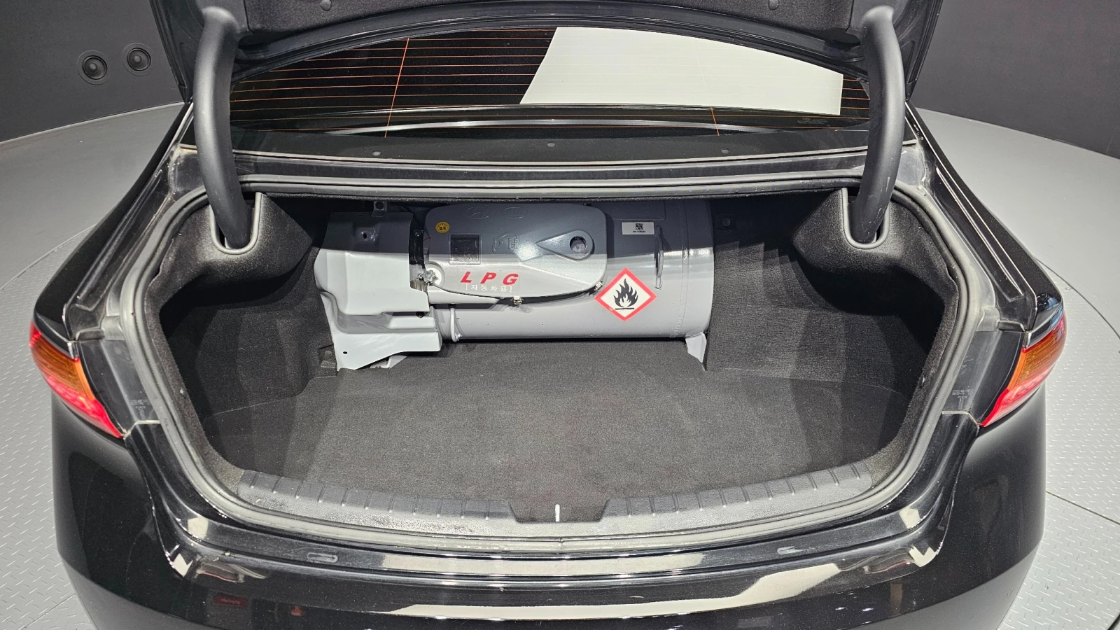 Kia K7 3.0* Luxury* Navi* Camera* LPG, снимка 8 - Автомобили и джипове - 54594651