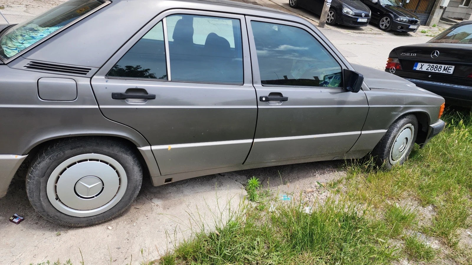 Mercedes-Benz 190 190D 2.0, снимка 8 - Автомобили и джипове - 54925246