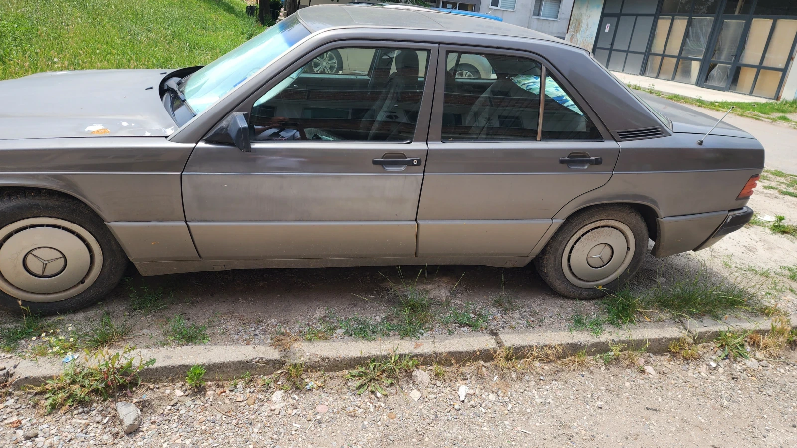 Mercedes-Benz 190 190D 2.0, снимка 2 - Автомобили и джипове - 54925246