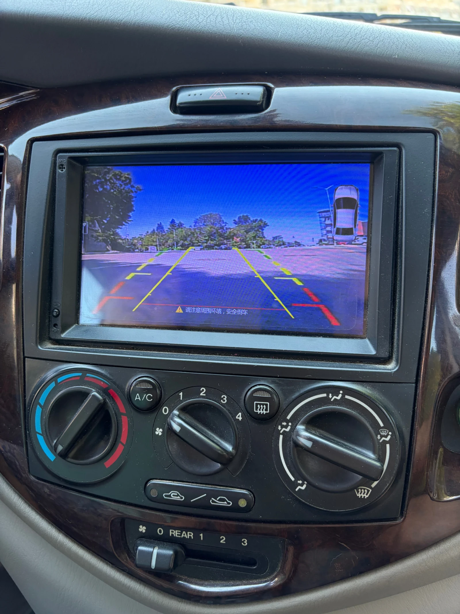 Mazda Mpv 2.0 i | Mobile.bg � ����������� 13