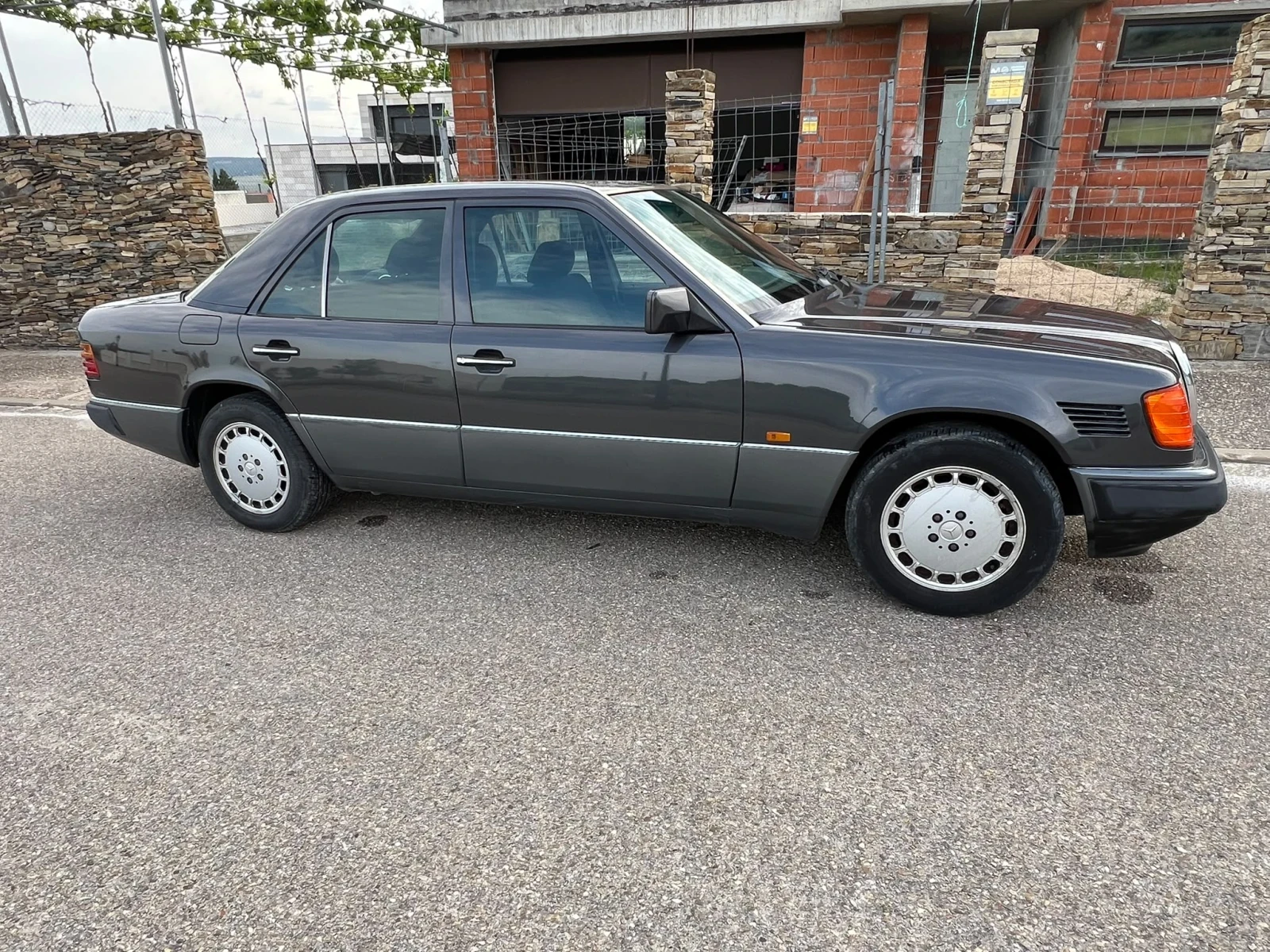 Mercedes-Benz 124 250D TURBODIESEL, снимка 7 - Автомобили и джипове - 55177074