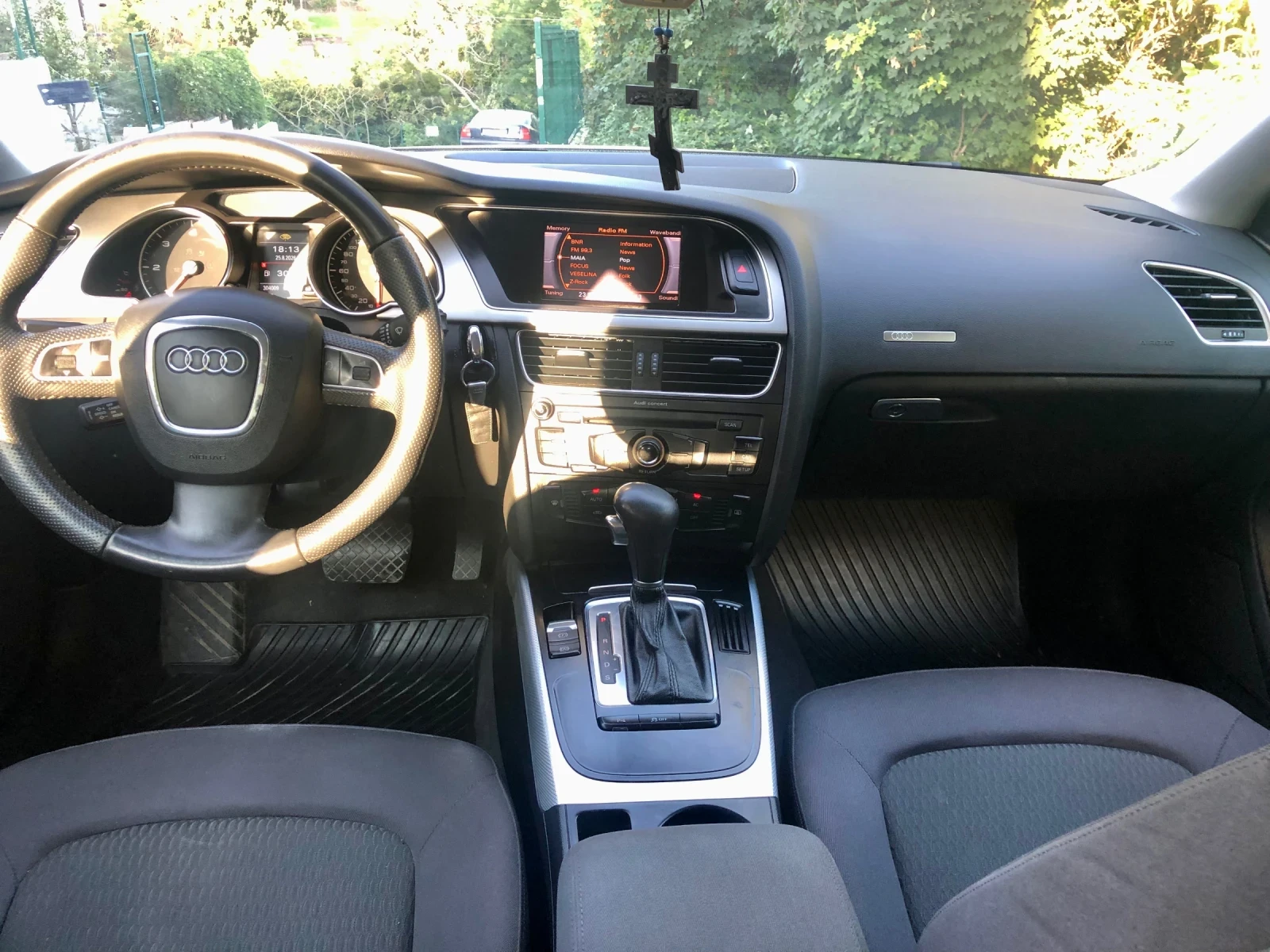 Audi A5 Sportback 2.0, снимка 13 - Автомобили и джипове - 55806110