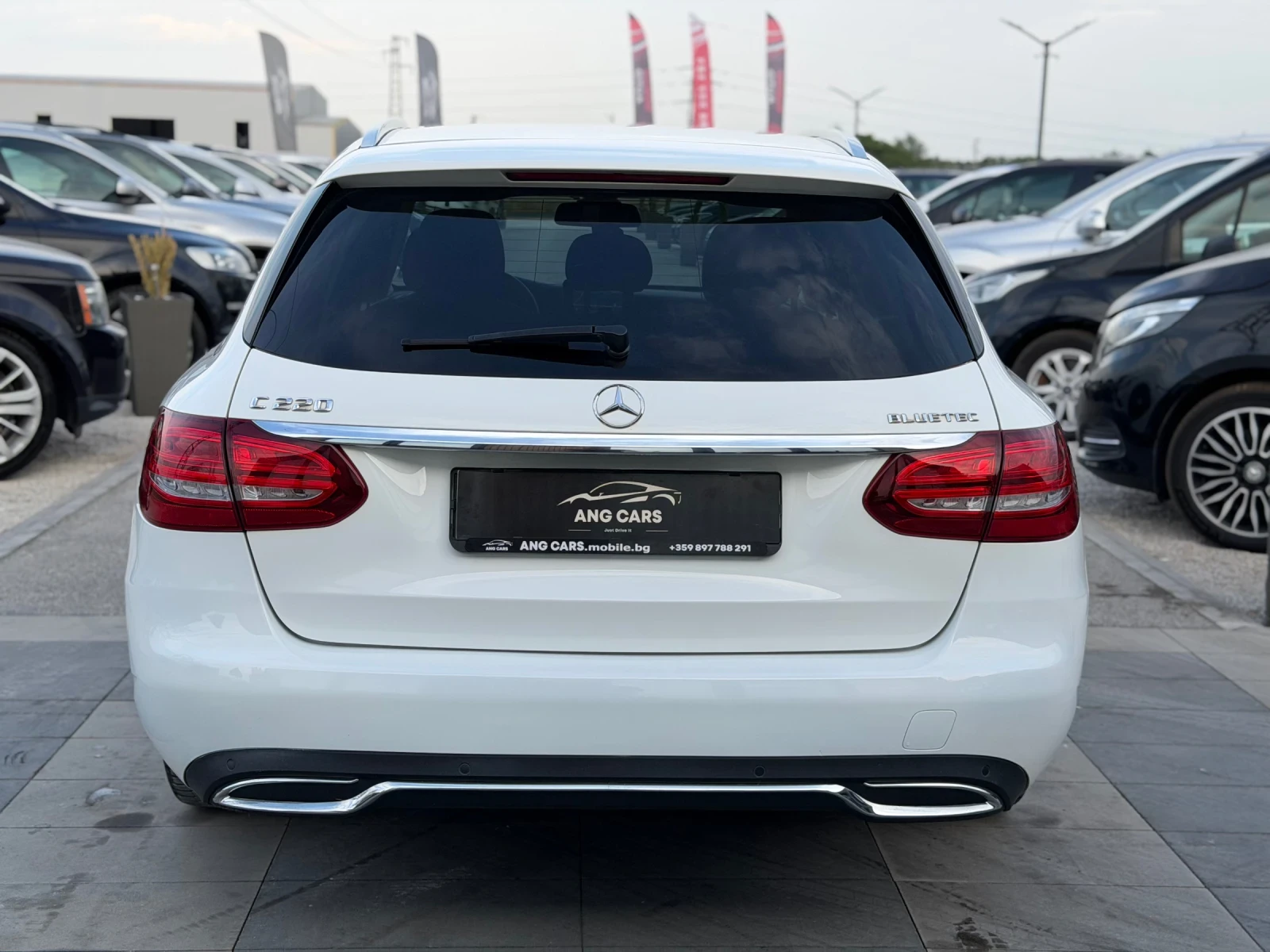 Mercedes-Benz C 220 * 7G Tronic* Led* 2016* , снимка 8 - Автомобили и джипове - 55930529