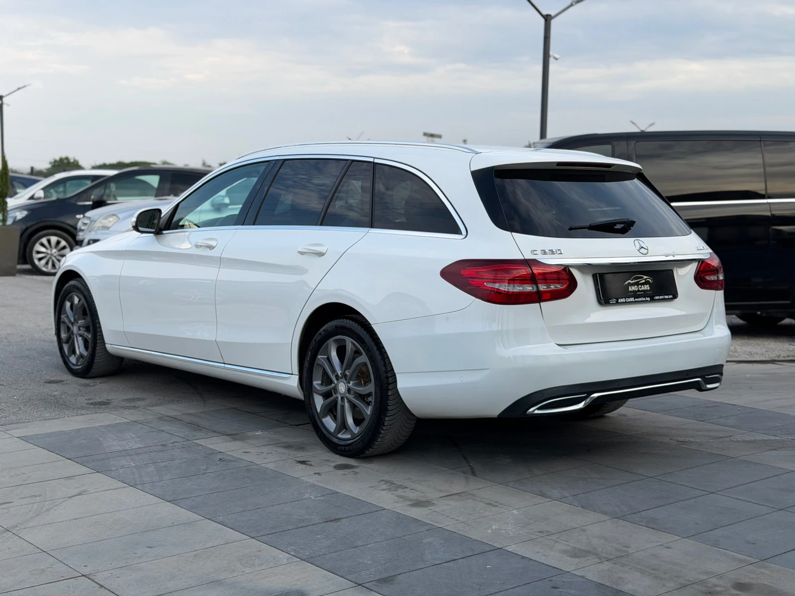 Mercedes-Benz C 220 * 7G Tronic* Led* 2016* , снимка 4 - Автомобили и джипове - 55930529