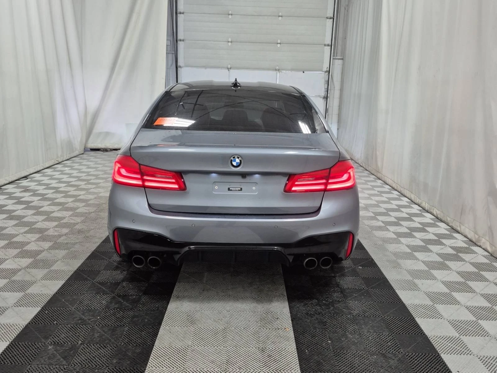 BMW M5 COMPETITION* Bowers & Wilkins* Carbon Fiber, снимка 3 - Автомобили и джипове - 55958929