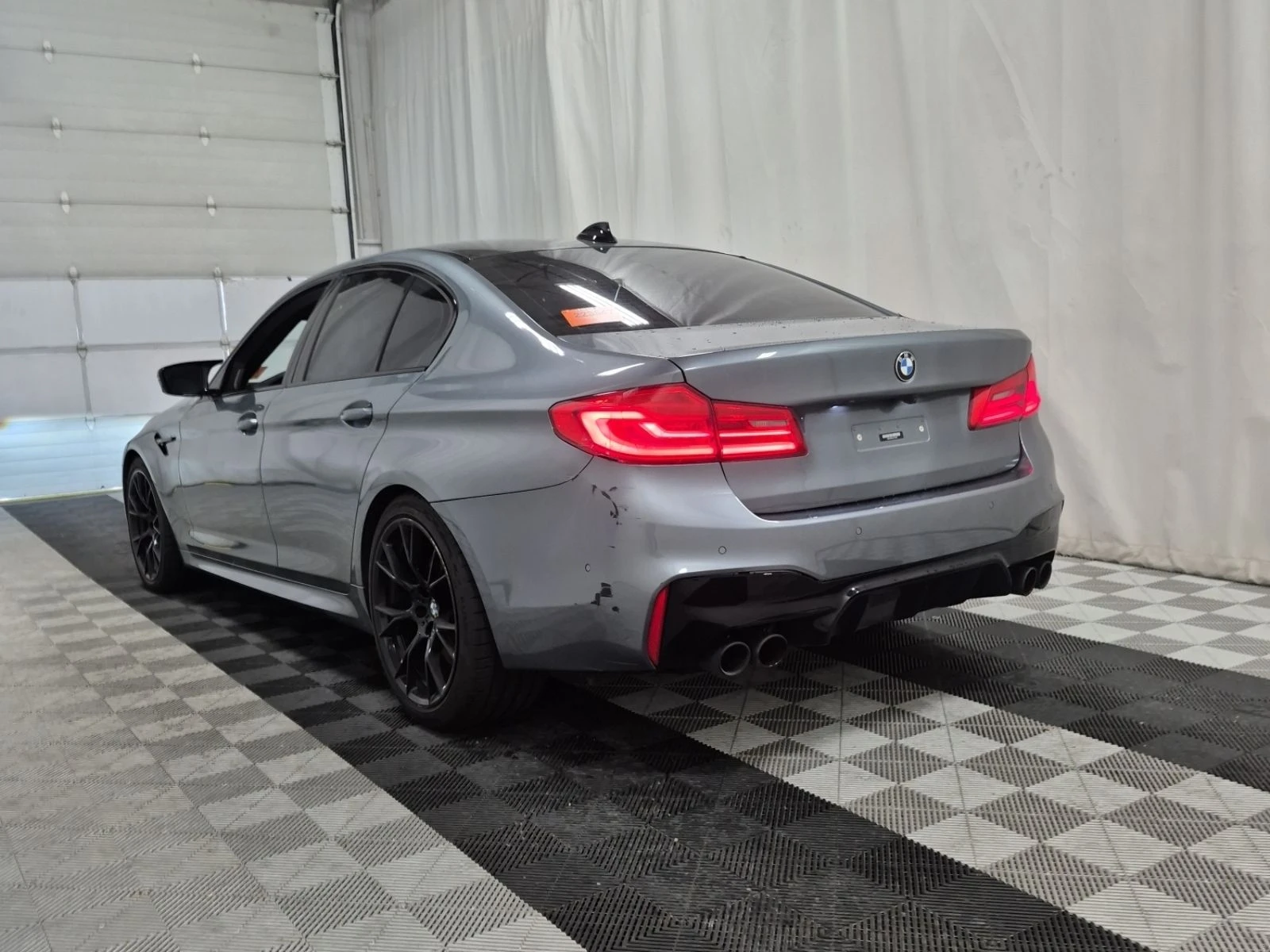 BMW M5 COMPETITION* Bowers & Wilkins* Carbon Fiber, снимка 2 - Автомобили и джипове - 55958929
