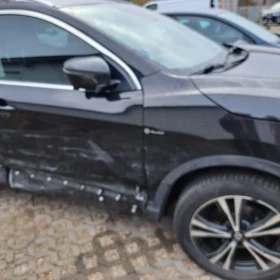 Nissan Qashqai 1.7DCI 150PS  - 12800 € / 25034.62 лв. - 37612785 3