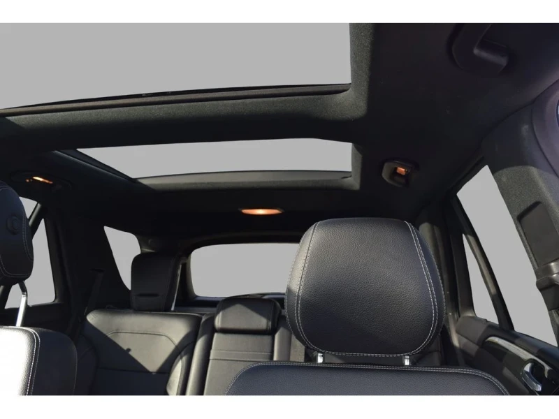 Mercedes-Benz ML 350 BlueTEC* Harman/Kardon* 360camera* Пано* Подгрев, снимка 14 - Автомобили и джипове - 52364193