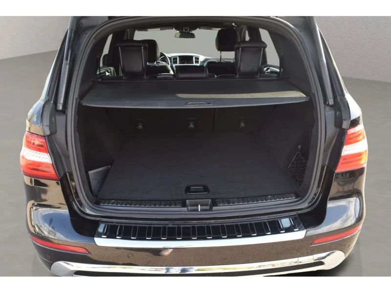 Mercedes-Benz ML 350 BlueTEC* Harman/Kardon* 360camera* Пано* Подгрев, снимка 16 - Автомобили и джипове - 52364193