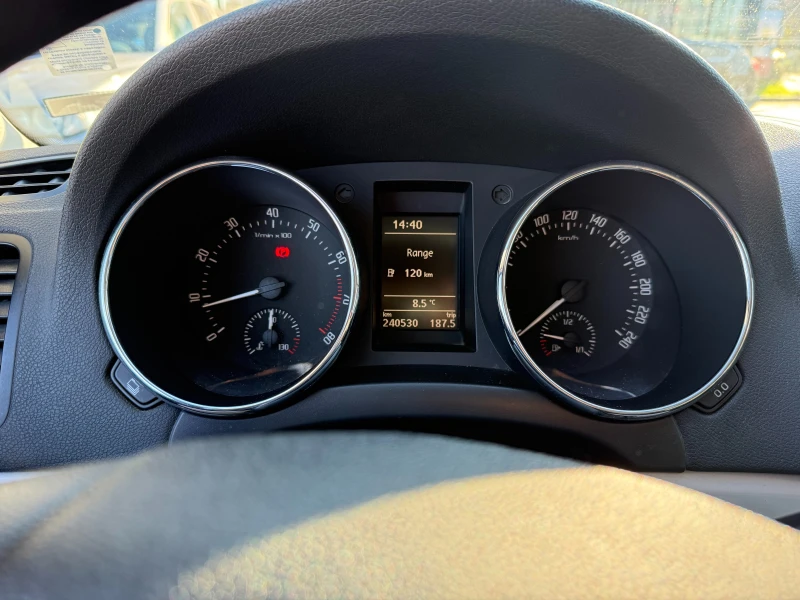 Skoda Yeti 1.4 TSI, снимка 14 - Автомобили и джипове - 52791249