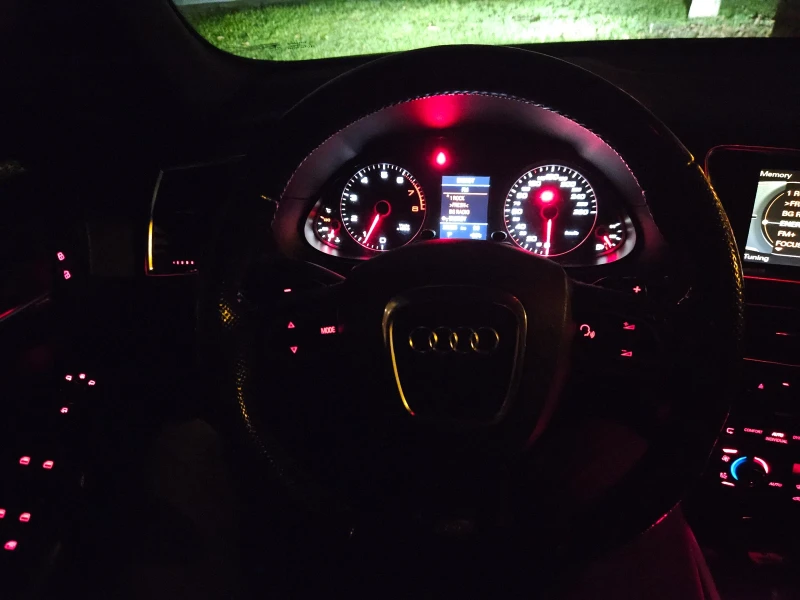 Audi Q5 2.0 TFSI 211к.с S-line, снимка 13 - Автомобили и джипове - 52831575