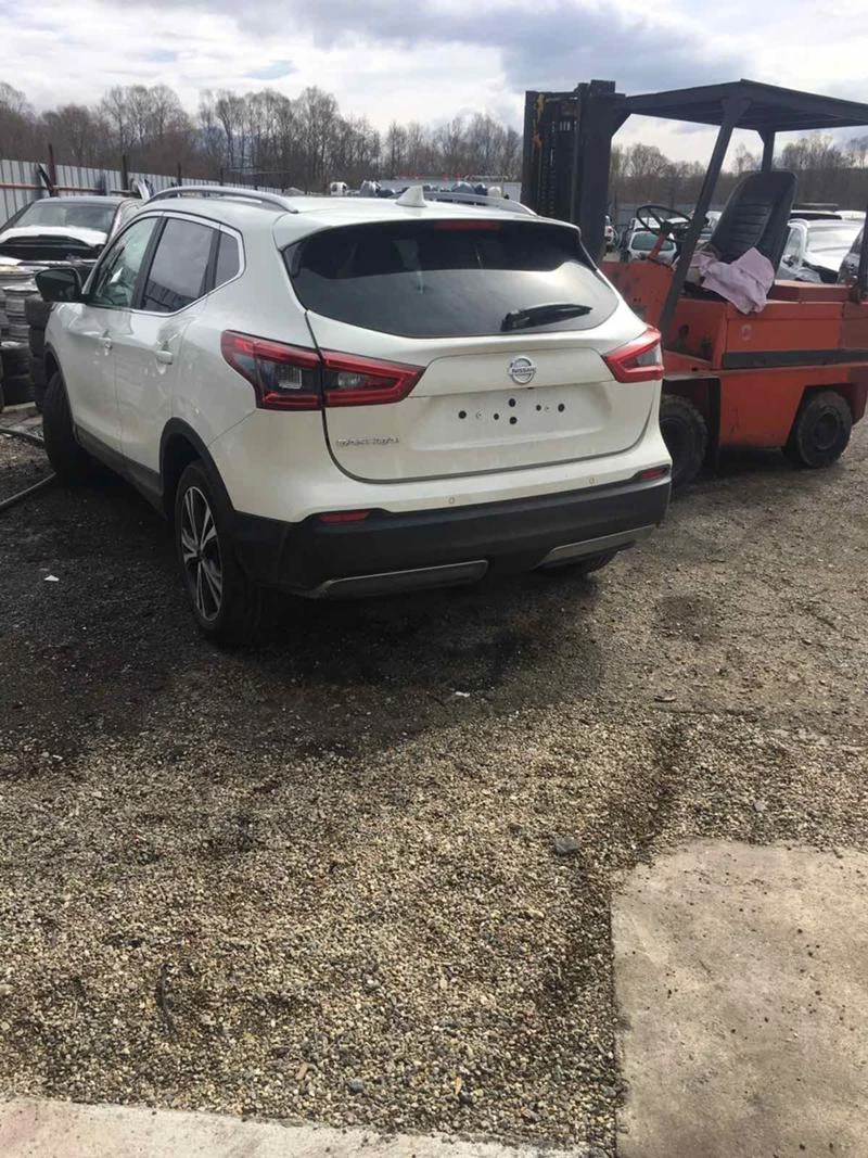 Nissan Qashqai 1.5-DCI, снимка 4 - Автомобили и джипове - 42335422