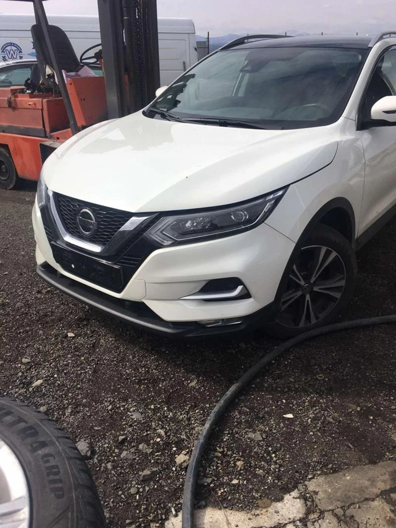 Nissan Qashqai 1.5-DCI, снимка 5 - Автомобили и джипове - 42335422