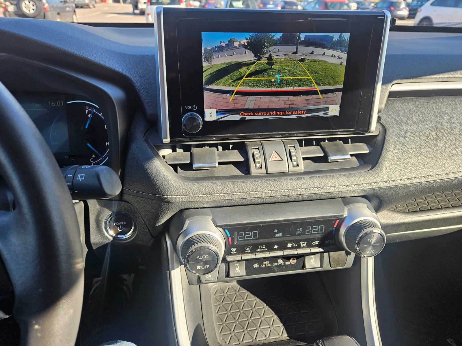 Toyota Rav4 Woodland EDITION XLE - изображение 9