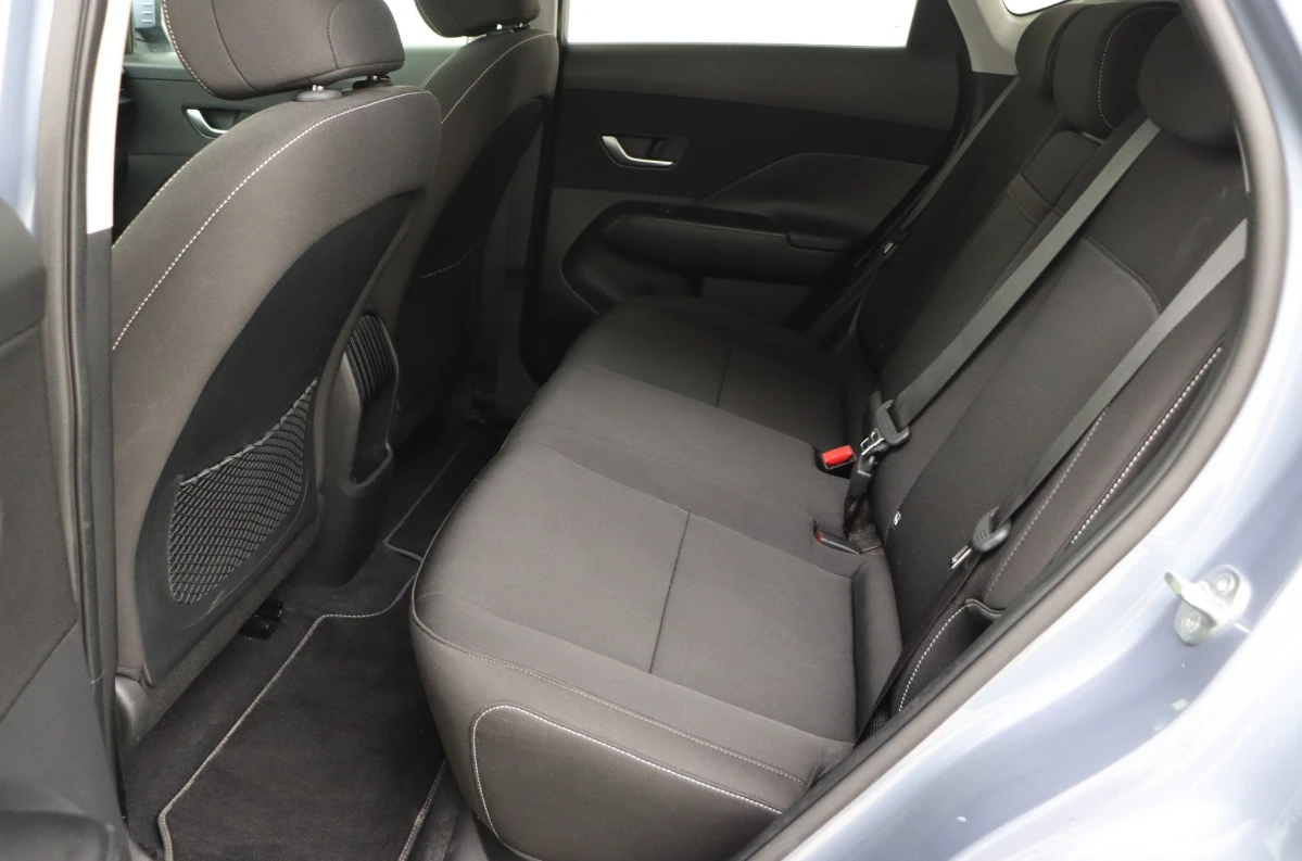 Hyundai Kona e-Kona 48 kWh ВЪЗМОЖНОСТ ЗА ЛИЗИНГ, снимка 7 - Автомобили и джипове - 53815317