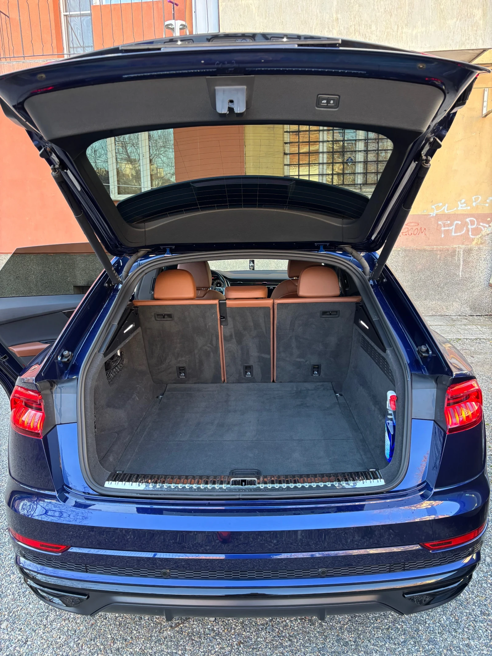 Audi Q8, снимка 11 - Автомобили и джипове - 54607773