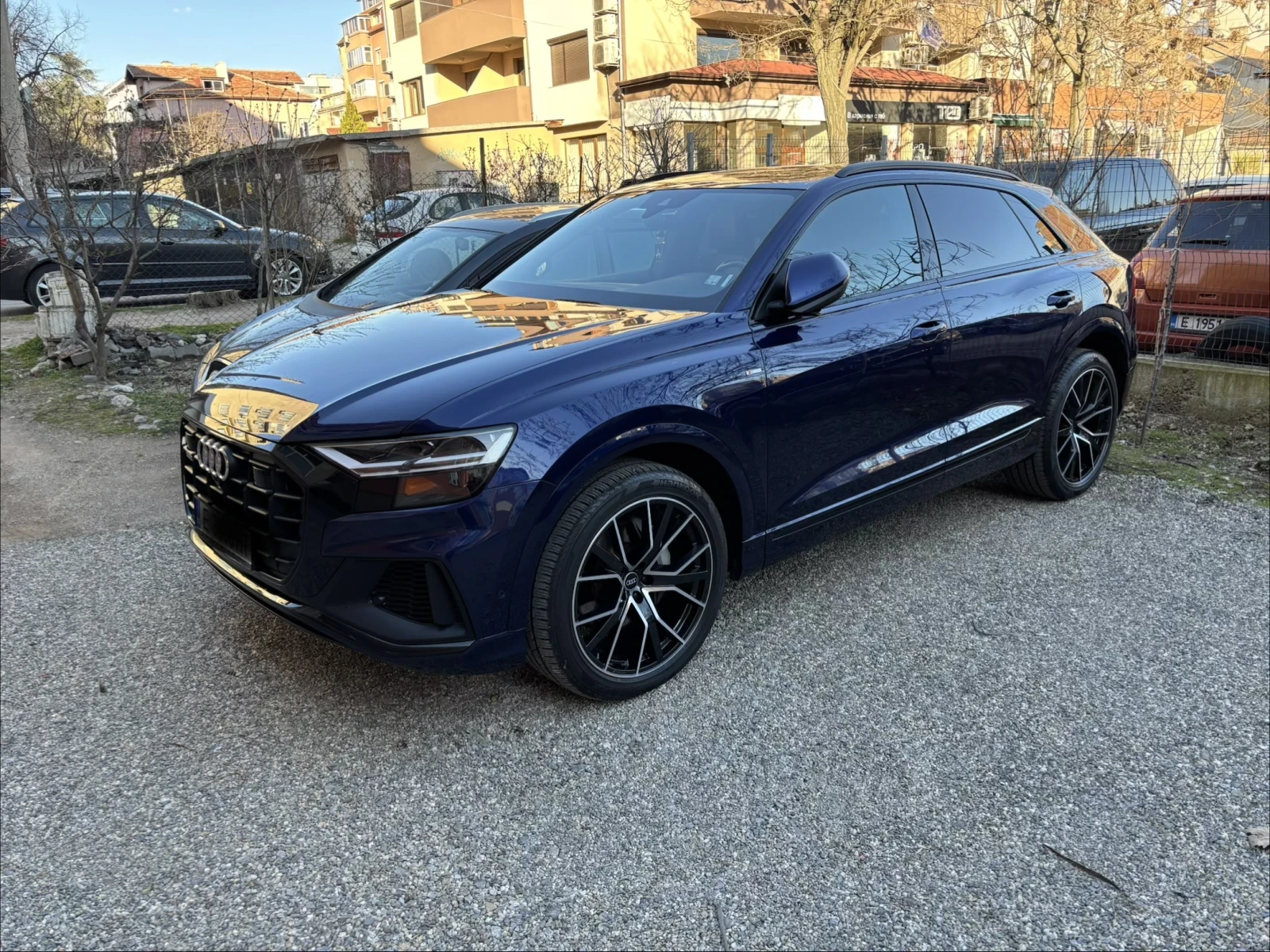 Audi Q8, снимка 2 - Автомобили и джипове - 54607773