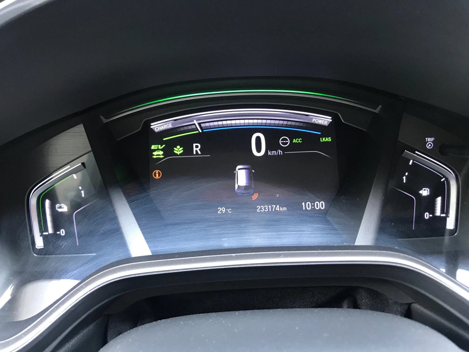 Honda Cr-v 2, 0 Hybrid, снимка 16 - Автомобили и джипове - 55129738