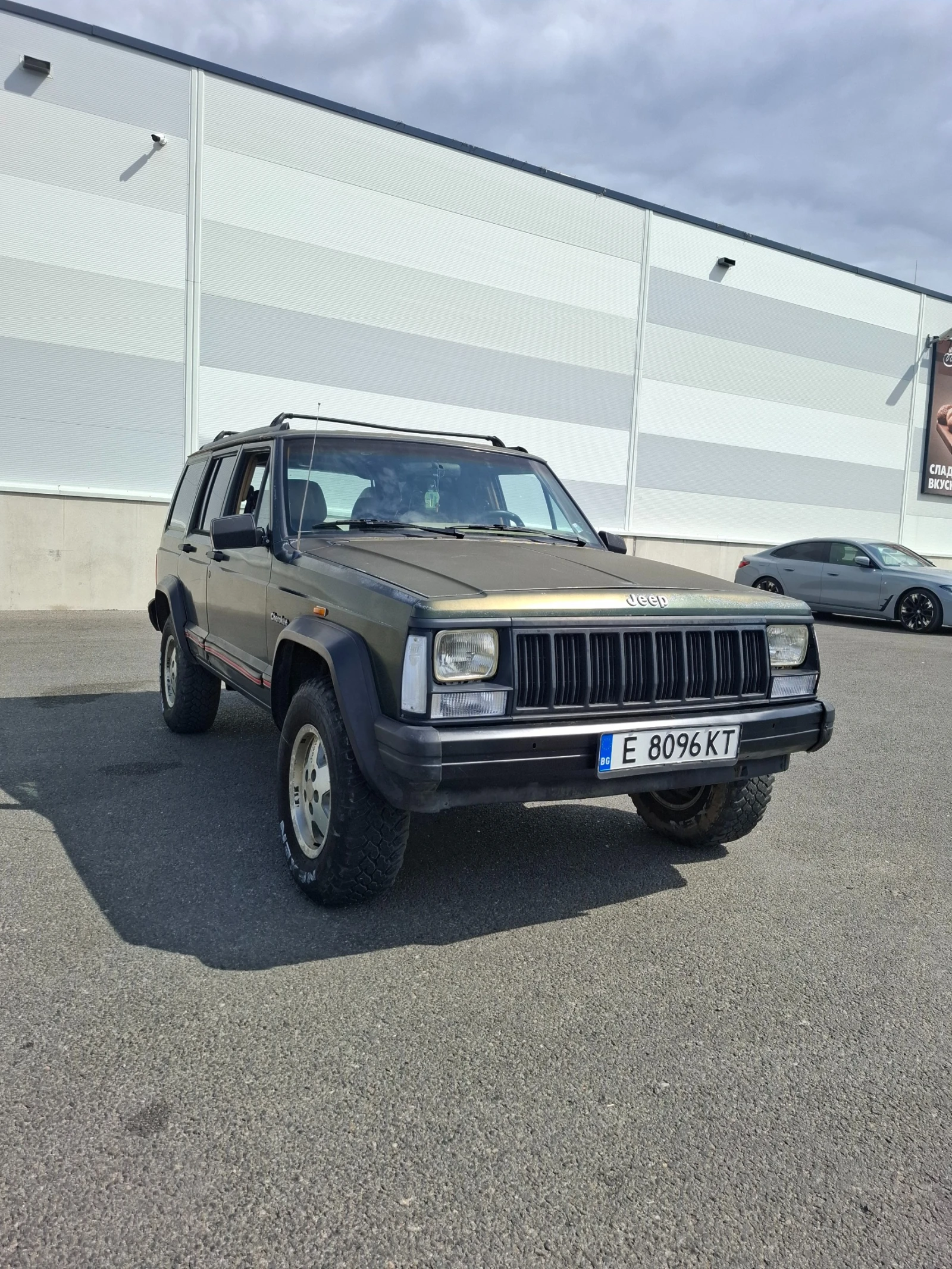 Jeep Cherokee
