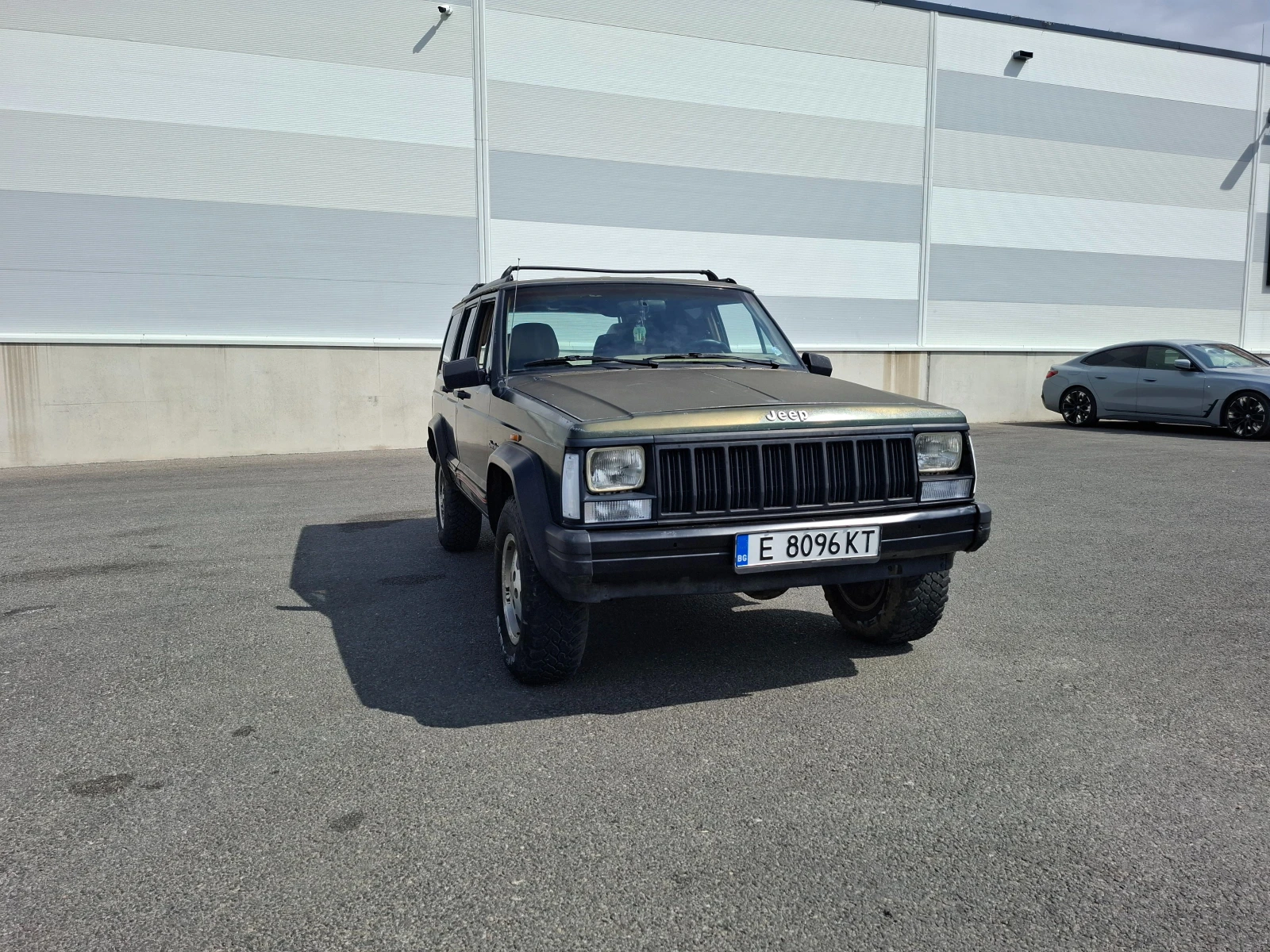 Jeep Cherokee, снимка 2 - Автомобили и джипове - 55798940