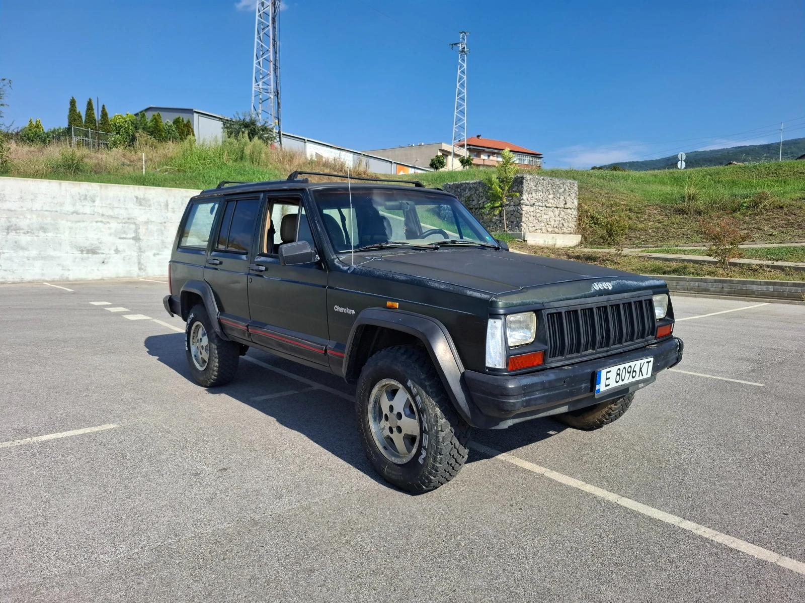 Jeep Cherokee, снимка 6 - Автомобили и джипове - 55798940