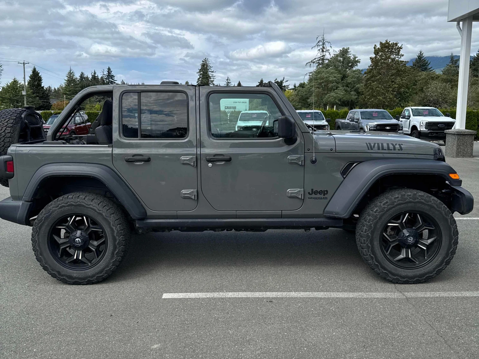 Jeep Wrangler * Unlimited Willys * CARFAX * АВТОКРЕДИТ * , снимка 3 - Автомобили и джипове - 55949594