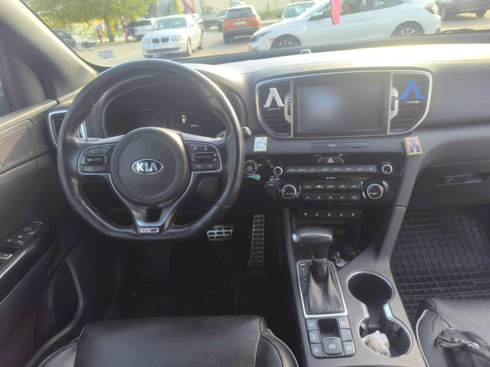 Kia Sportage 2, 0 CDTI, снимка 10 - Автомобили и джипове - 56074002