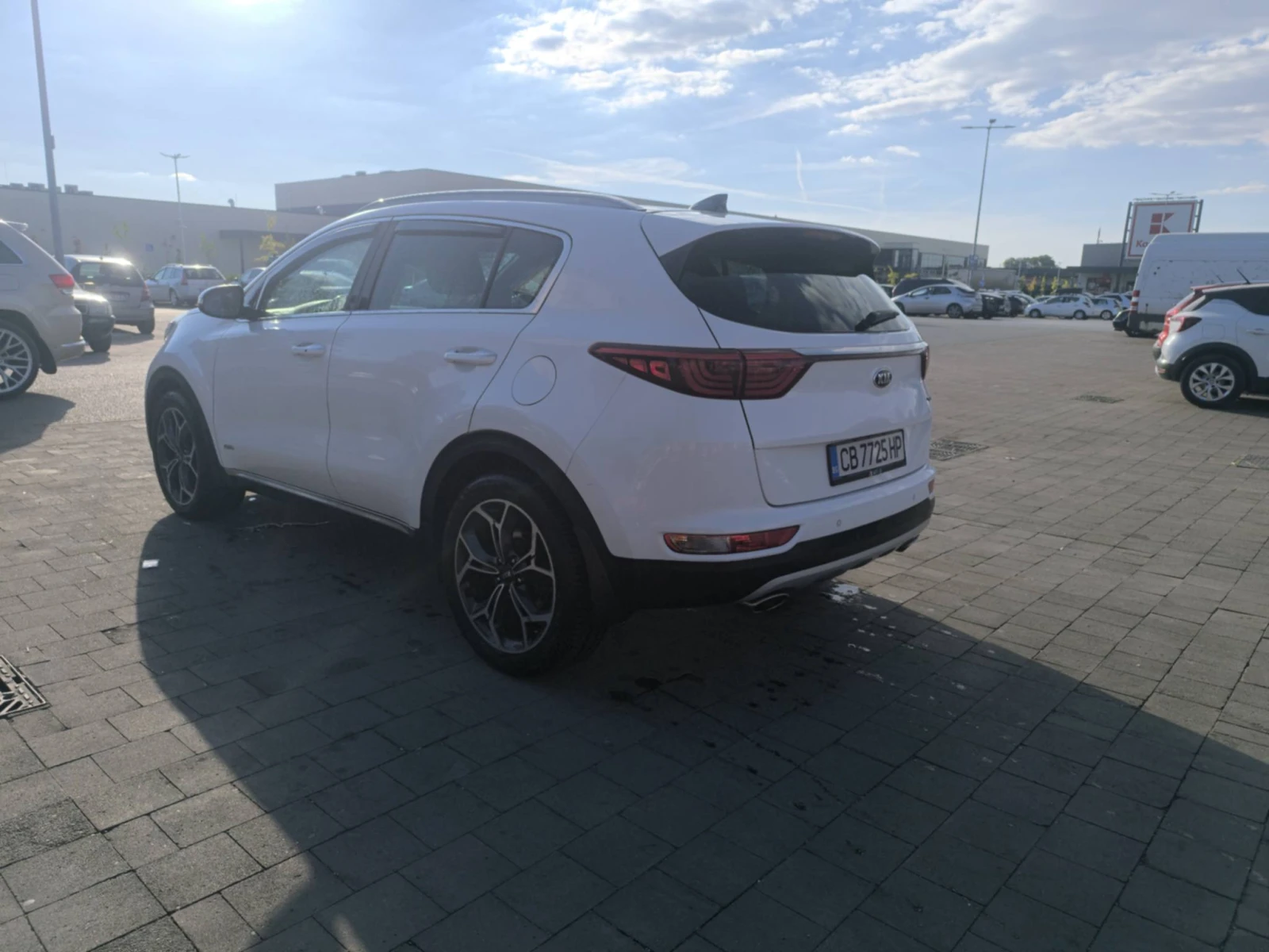 Kia Sportage 2, 0 CDTI, снимка 6 - Автомобили и джипове - 56074002