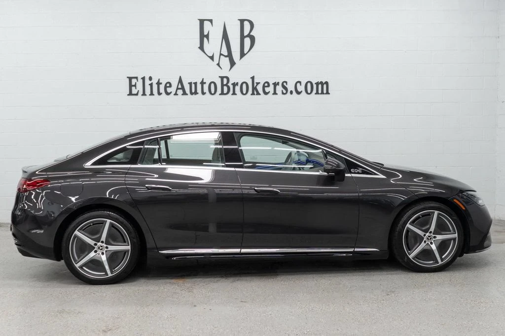 Mercedes-Benz EQE 500* AMG-pack* Distr* Масаж* Въздух* Вакуум* Burme, снимка 5 - Автомобили и джипове - 56248763