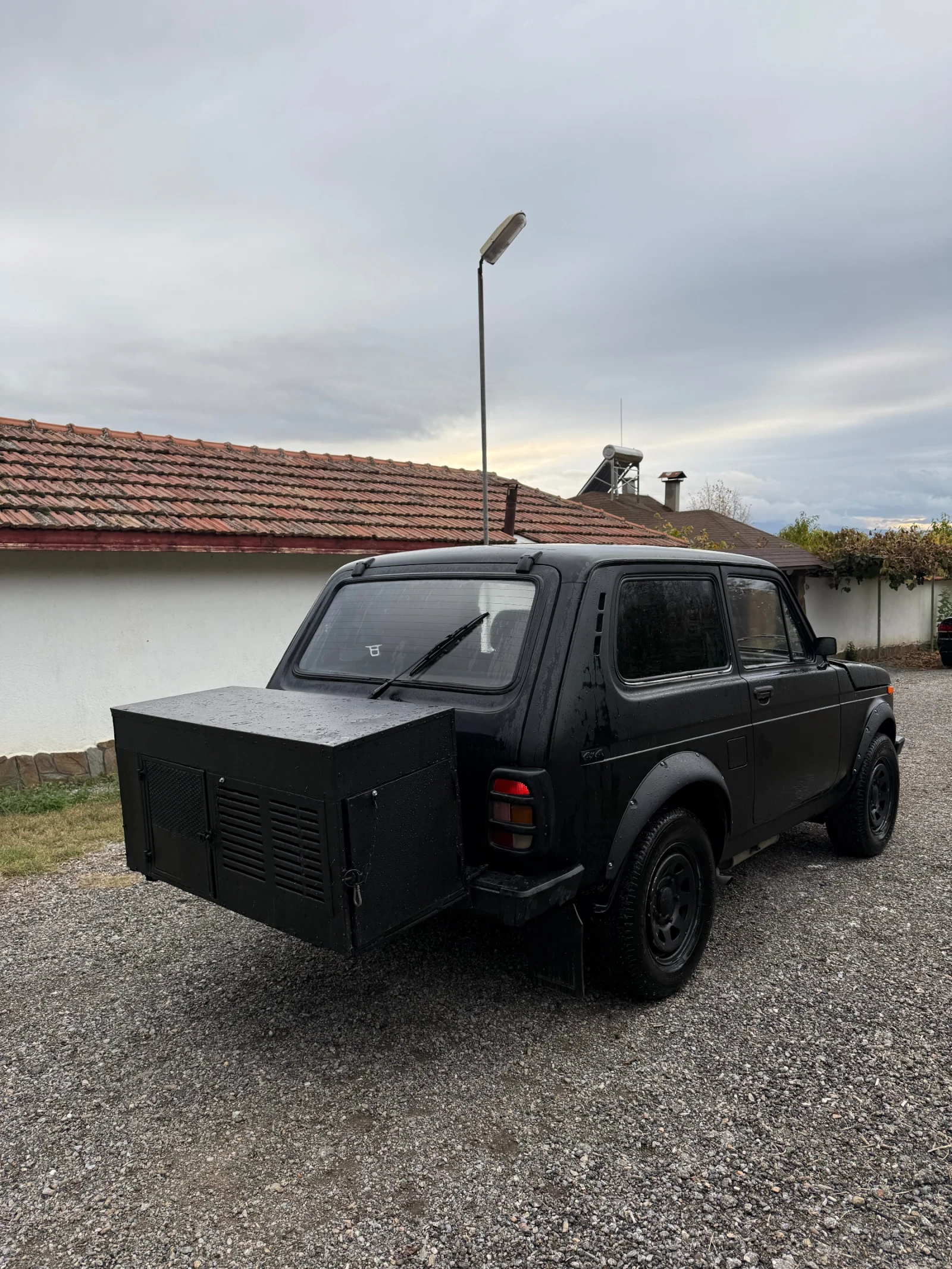Lada Niva 1.7, снимка 6 - Автомобили и джипове - 56661291