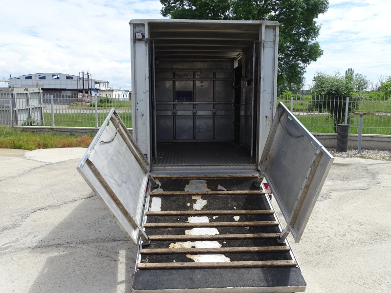 Mercedes-Benz Sprinter 519   КАТ. * Б*  ЖИВОТНОВОЗ* * Климатик* * , снимка 4 - Бусове и автобуси - 50322874