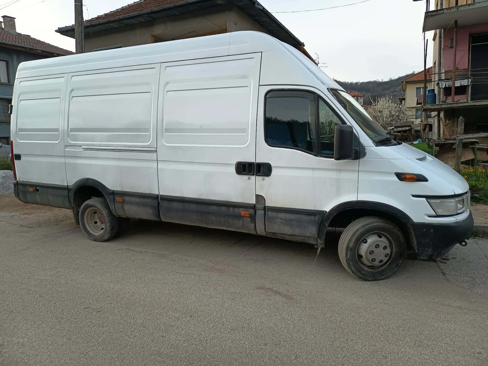 Iveco Daily 2.8 HPI 130 k.c. maxi , снимка 2 - Бусове и автобуси - 54183185