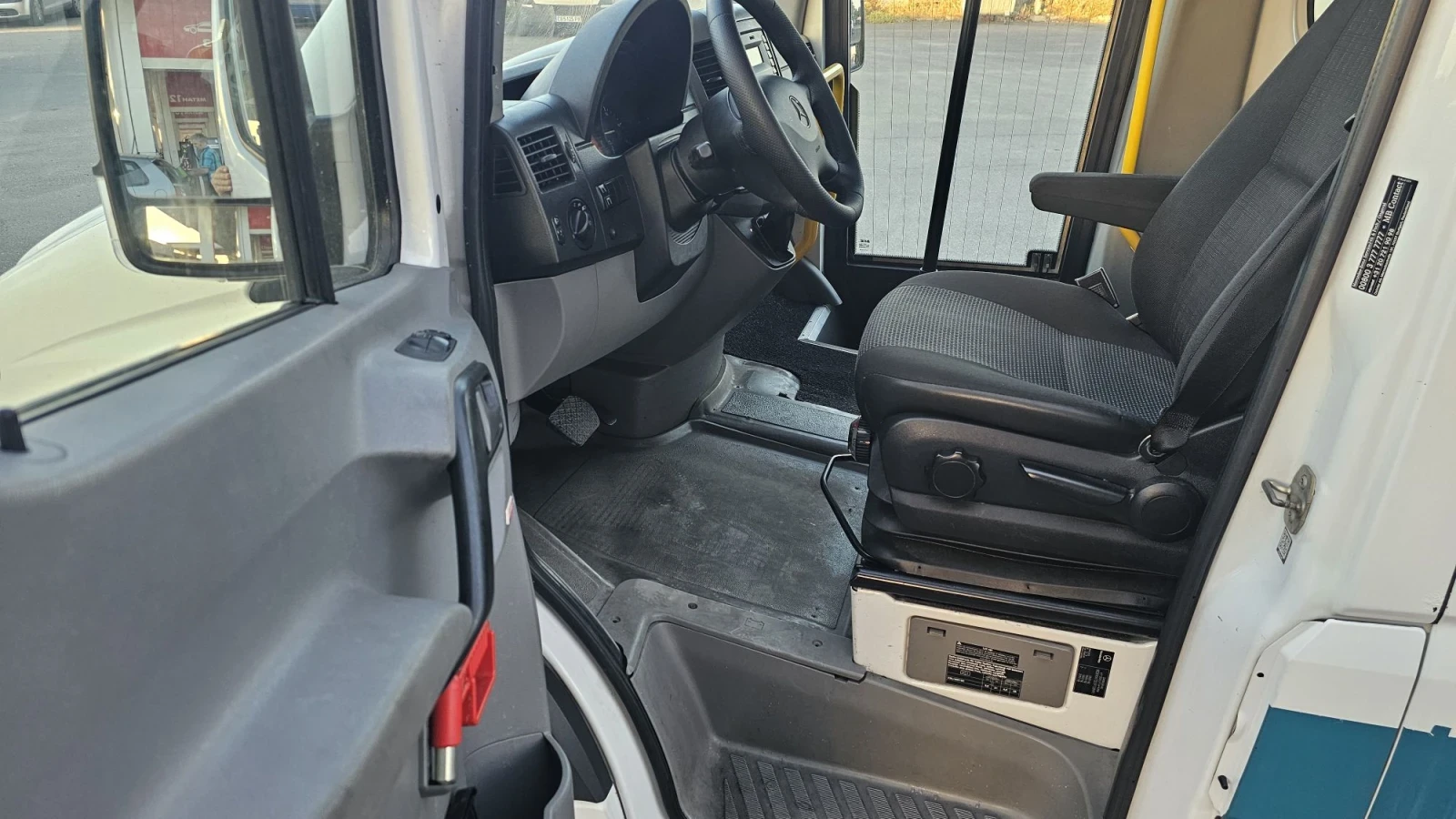 Mercedes-Benz Sprinter 313 CDI - KLIMA - EURO 6 , снимка 8 - Бусове и автобуси - 55894503