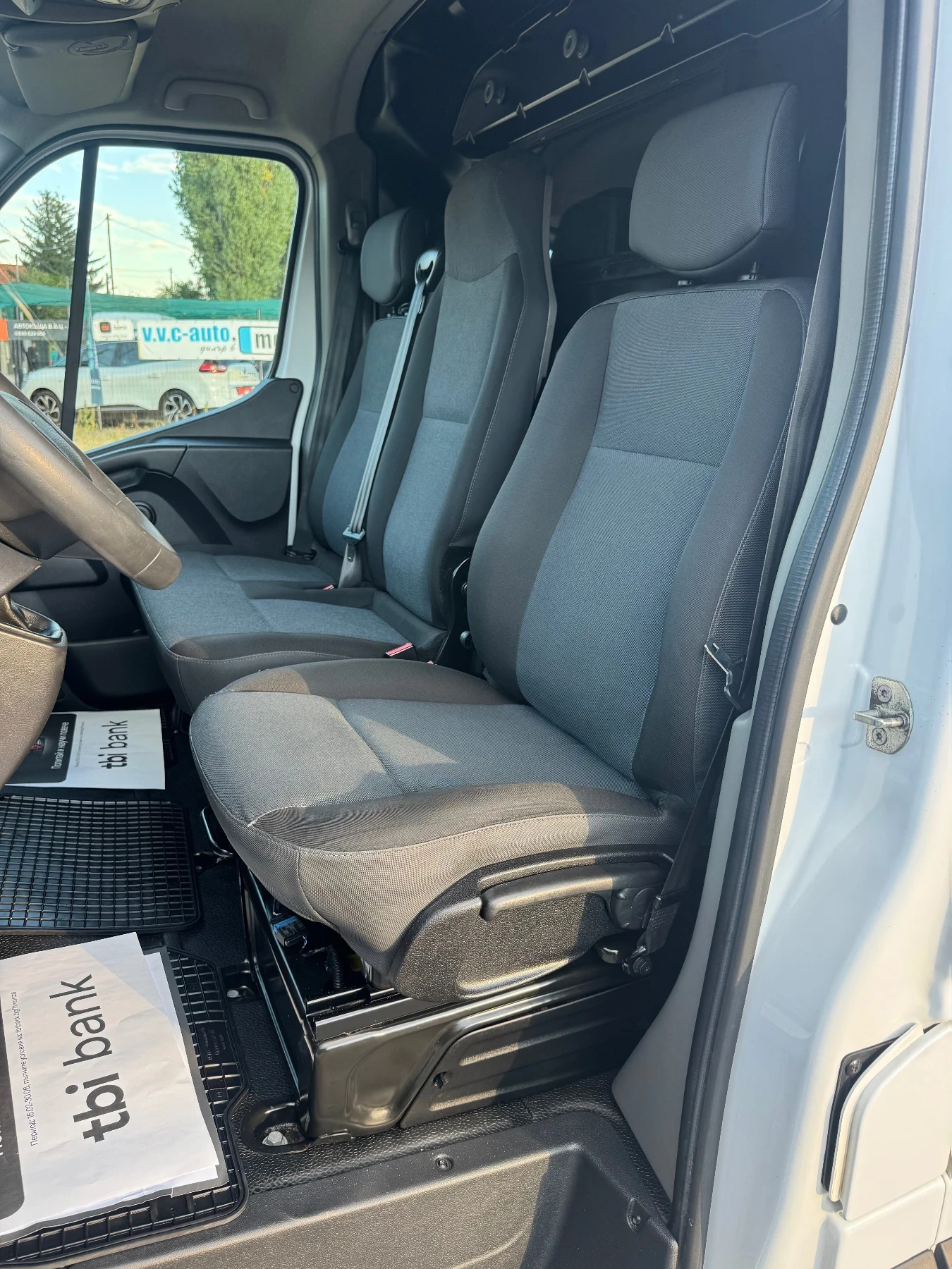 Renault Master 2.3, снимка 11 - Бусове и автобуси - 56367672