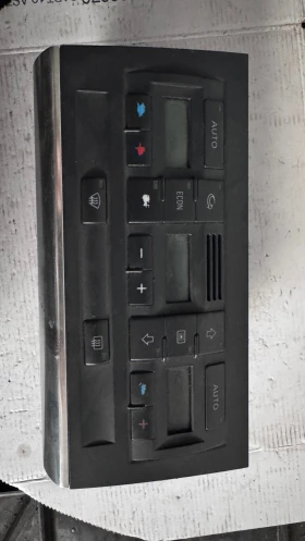 Климатичен блок / панел / табло зa Audi A4 - 8E0820043T, снимка 1