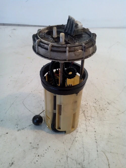 Нафтова помпа резервоар за Алфа Ромео 156 1.9JTD