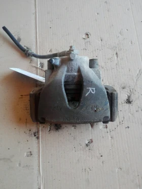 Спирачен апарат преден десен Опел Зафира А 2.0дти