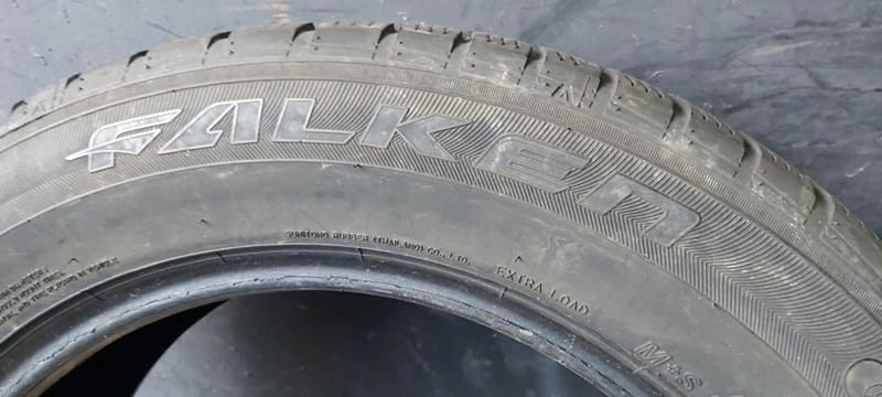 Гуми Зимни 235/60R18, снимка 5 - Гуми и джанти - 34707402