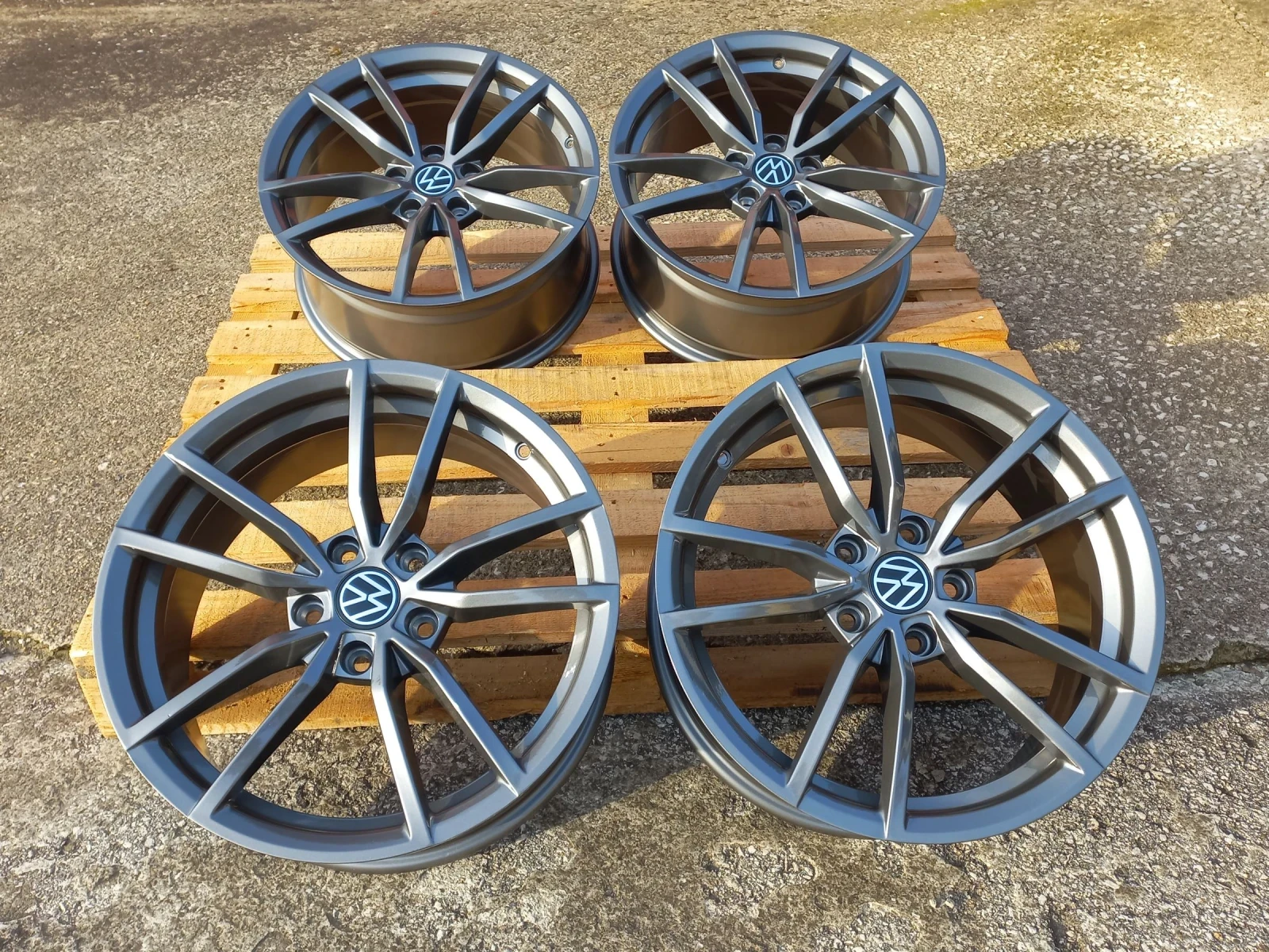 Джанти за VW, снимка 5 - Гуми и джанти - 54981494