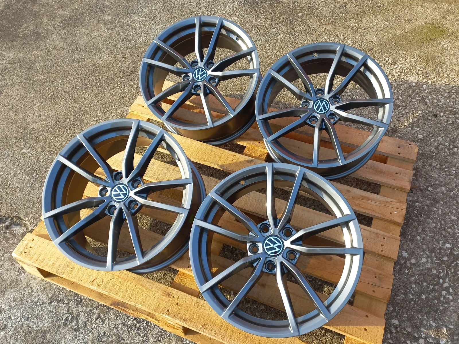Джанти за VW, снимка 3 - Гуми и джанти - 54981494