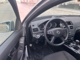 Mercedes-Benz C 220, снимка 10