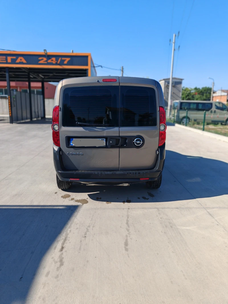 Opel Combo CNG СПЕШНО, снимка 5 - Автомобили и джипове - 49508473