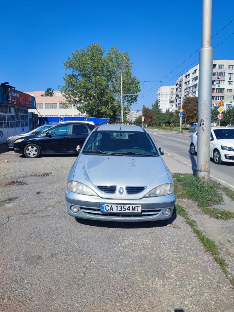 Renault Megane, снимка 1 - Автомобили и джипове - 47368901