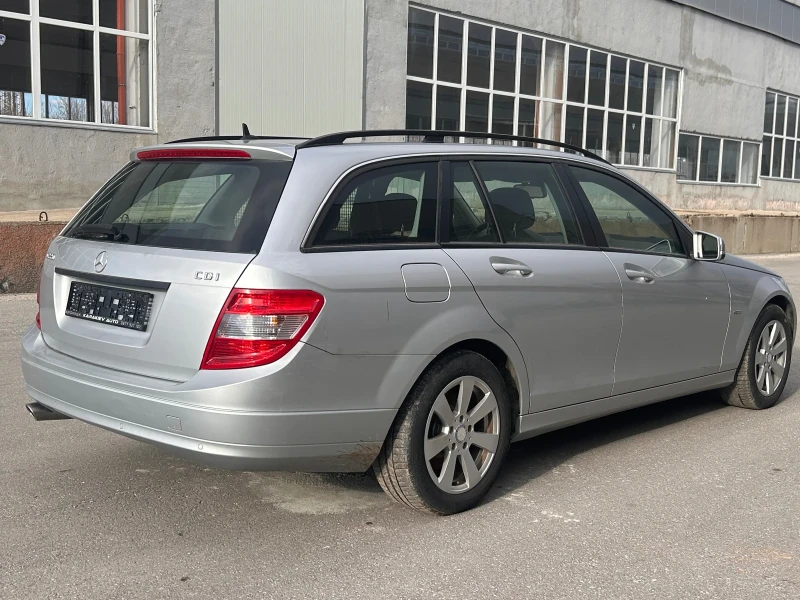 Mercedes-Benz C 220, снимка 6 - Автомобили и джипове - 48548355