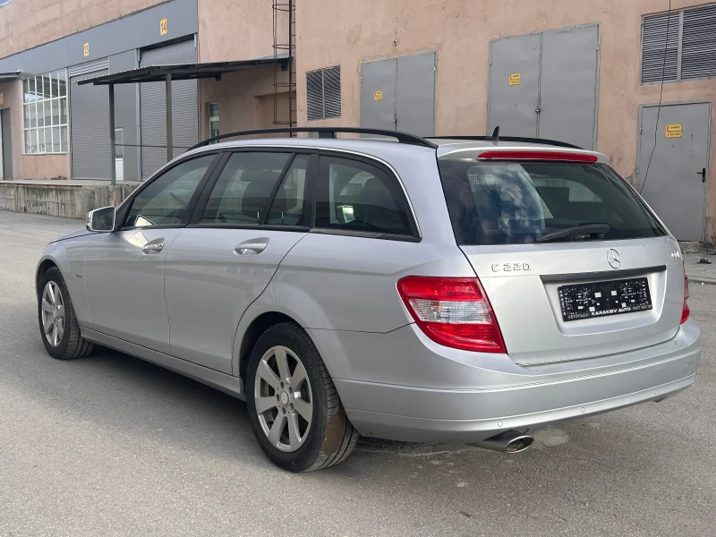 Mercedes-Benz C 220, снимка 3 - Автомобили и джипове - 48548355