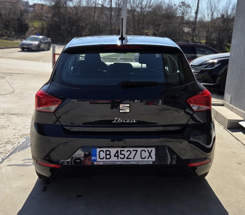 Seat Ibiza Facelift 11.11.2021г., снимка 5 - Автомобили и джипове - 49377498