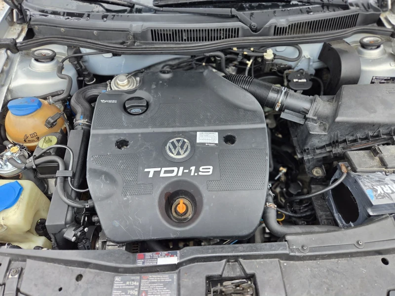 VW Golf 1.9tdi 110* Italy* , снимка 16 - Автомобили и джипове - 51905602